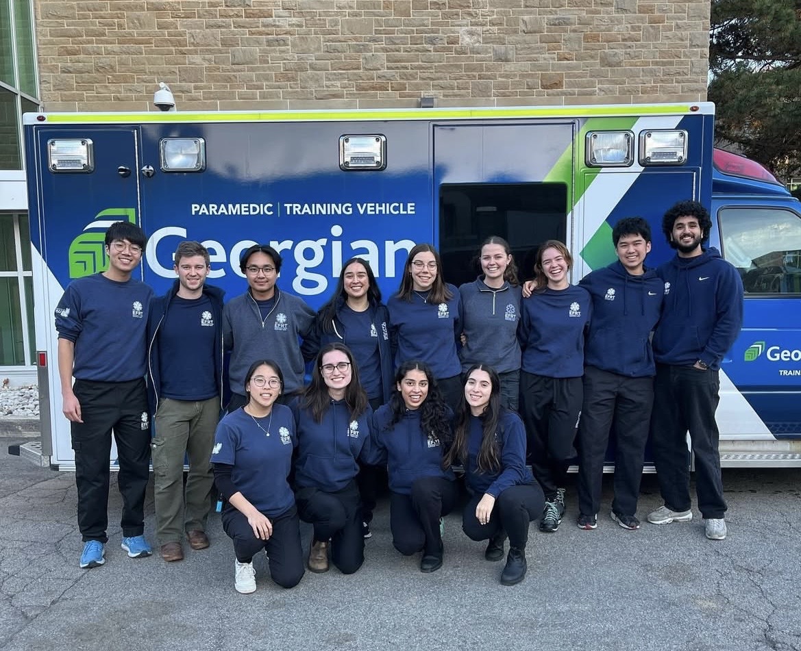 Team receiving PHTLS training